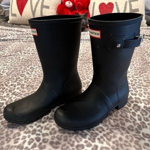 Hunter Mid Height Black Rain Boots. Size 8. Worn twice.